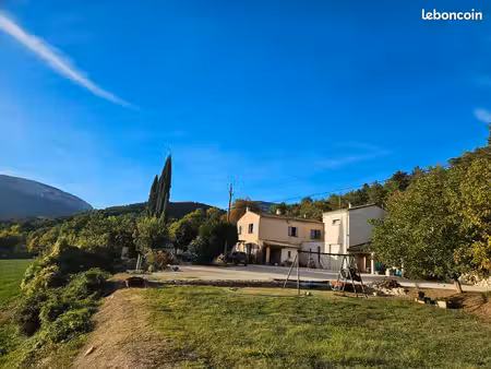 ensemble immobilier rare – cadre campagne  proche commodités – crest