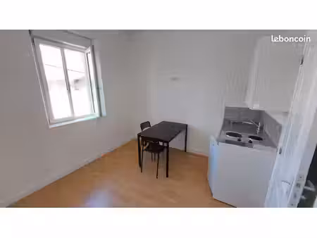 studio meublé proche lycée du dauphiné