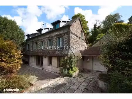 maison 10 pièces 320 m²