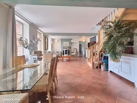 maison 5 pièces 180 m²