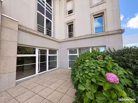 local 130 m² quimper