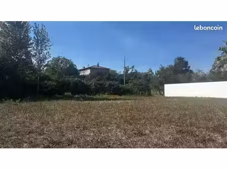 terrain 510 m² noe