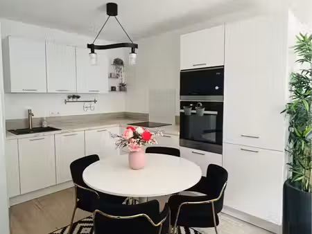 à vendre – appartement t2 39 22m² + balcon 8 m² – exposition sud – climatisation – parking