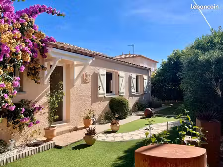 villa 4 pièces 100 m²