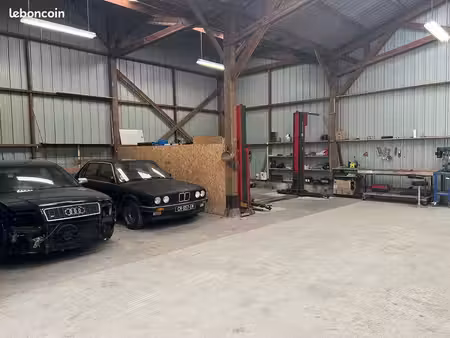 atelier partagé / place garage avec pont élévateur – 10 min rennes nord