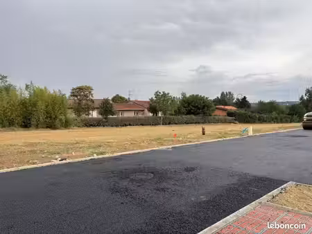 terrain 617 m² labege
