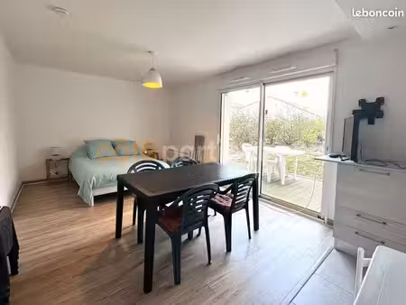 studio 1 pièce 29 m²