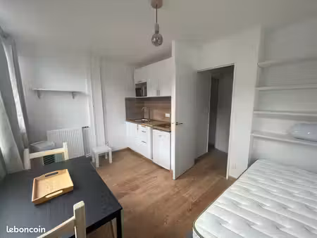 studio meublé  hyper centre  7% rentabilité