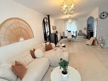 maison 3 chambres avec garage et 2 terrasses – pocé-sur-cisse