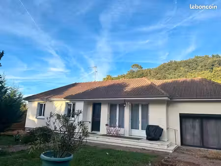jolie maison à la campagne