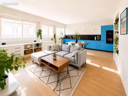 bordeaux judaïque / saint-bruno – superbe t3 de 79 43 m² rénové par architecte avec parkin