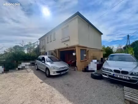 maison 140 m² potentiels + 2 500 m² de terrain – beaufort-orbagna – 183 000