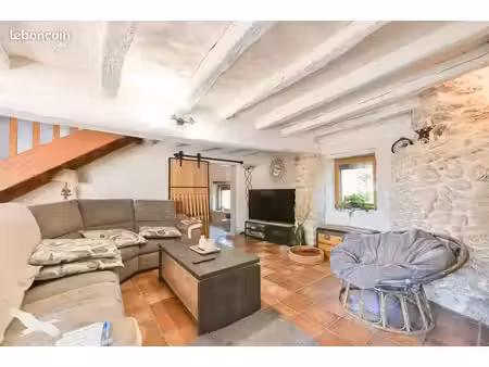 longère 6 pièces 185 m²