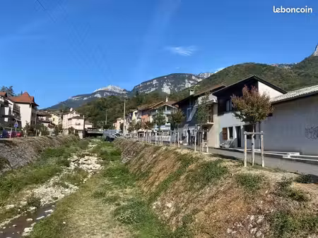 maison de village 4 pièces 85 m²