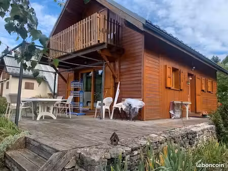 vends chalet 100 m2 à méaudre