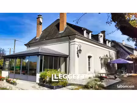 maison 10 pièces 297 m²