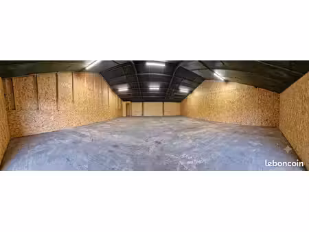 loue hangar 180m2 loireauxence 44370