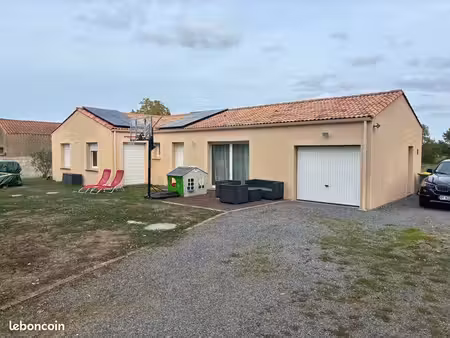 maison 4 pièces de 98 m² – 3 chambres – terrain 600 m² – saint-colomban
