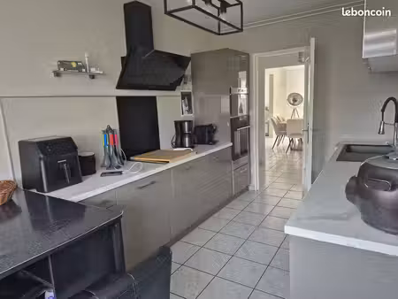 vends appartement f3
