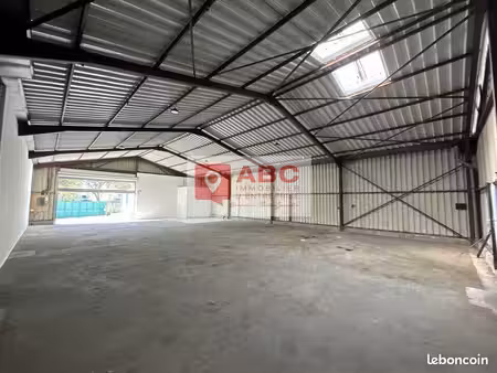 local d'activite 305 m² saint jean de vedas