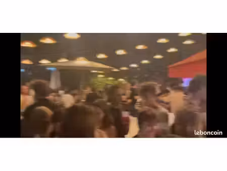 bar restaurant