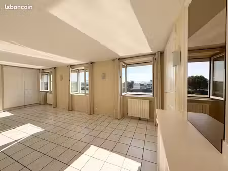duplex 5 pièces 110 m²
