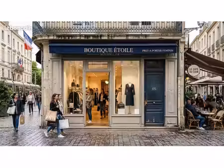 commerce habillement/textile 45 m²