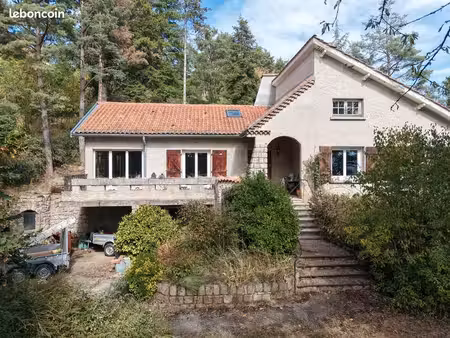 maison 4 pièces 88m2 habitable + loggia + grenier aménageable + grand sous sol aménagé