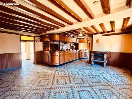 immeuble 5 pièces 234 m²