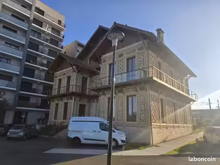 bureaux 150 m²