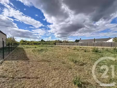 terrain 2 613 m² olivet