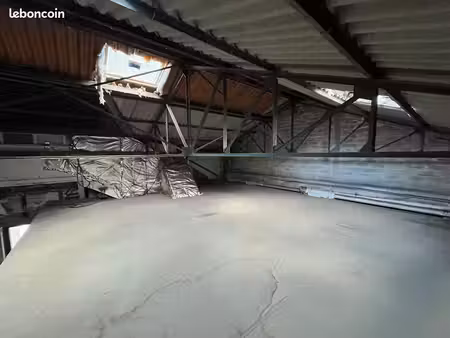 plateau à rénover – 52 000 – soulte de 26 270 incluse