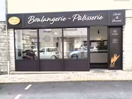 fond de commerce 294 m² le may-sur-èvre