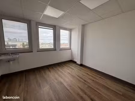 bureaux 15 m² orléans