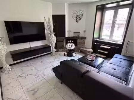 maison individuelle 95 m2 - 4chambres-terasse  garage et atelier