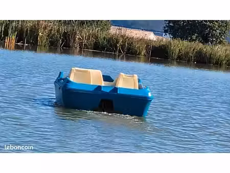 terrain avec étang pour loisir