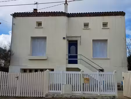 maison de ville à saintes (17100)