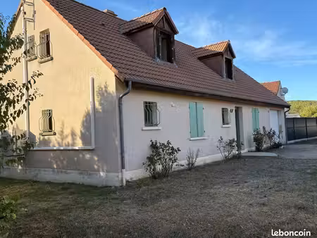 maison familiale 169 m² - 6 chambres - dpe c / ges a - terrain piscinable de 1 015 m²