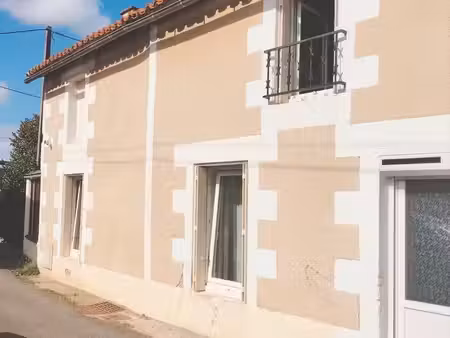 maison st benoit 81m2