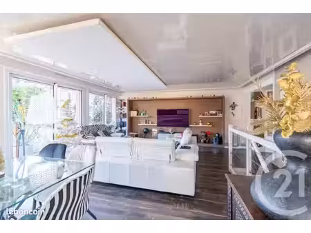 appartement 7 pièces 180 m²