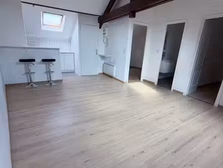 appartement t2 rénové – 45 m² – crouy