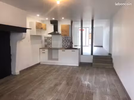 location maison mitoyenne falaise