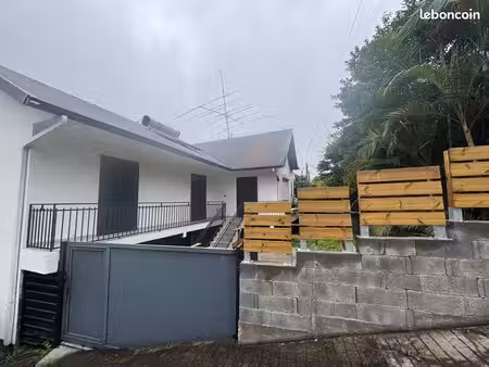 maison f4 tampon 12 eme