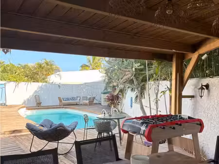 villa avec piscine + bungalow