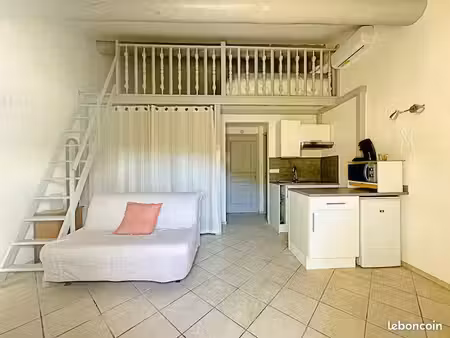 studio meublé 23m² + mezzanine 10m² mérindol