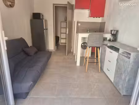 loue studio a l'année