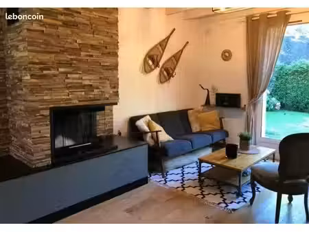 maison pouvant accueillir 12 personnes