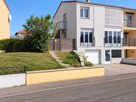 maison mitoyenne avec deux appartements — idéal investisseur ou projet familial cette mais