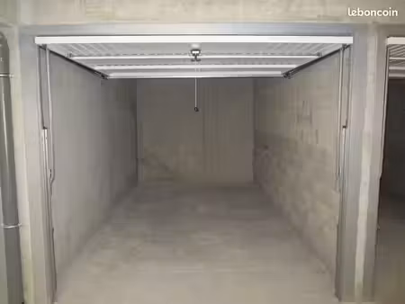 garage box 13.5 m²