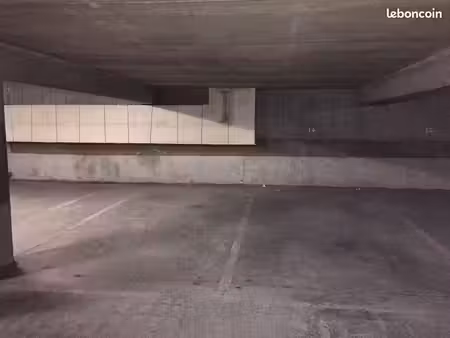 parking en sous-sol 59 rue des stations
